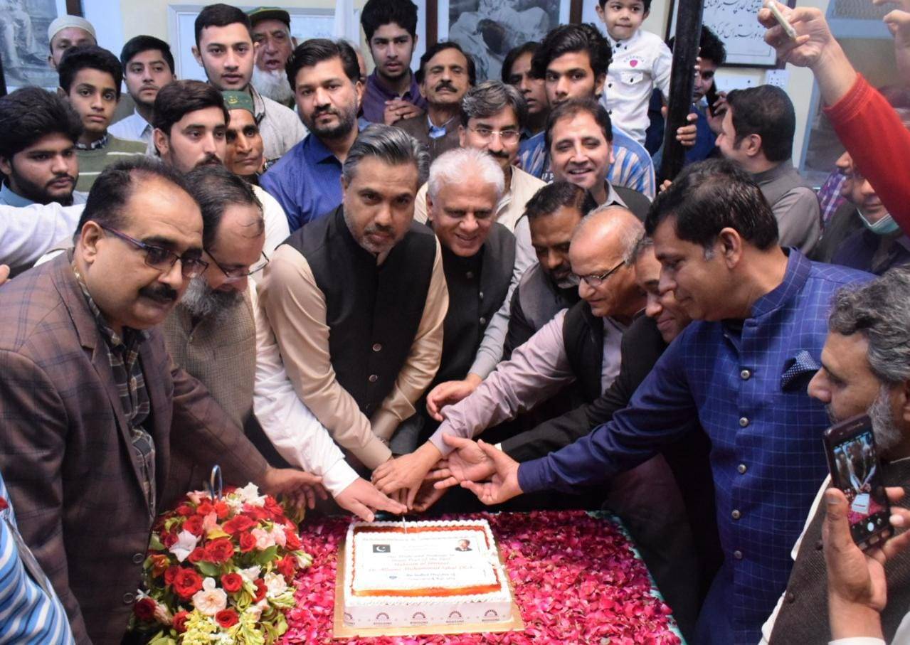 Mr Qaiser Iqbal Baryar, President, attended the cake cutting Ceremony as part of Iqbal Day Celebrations on November 09, 2020. Members of Executive Committee were also present.