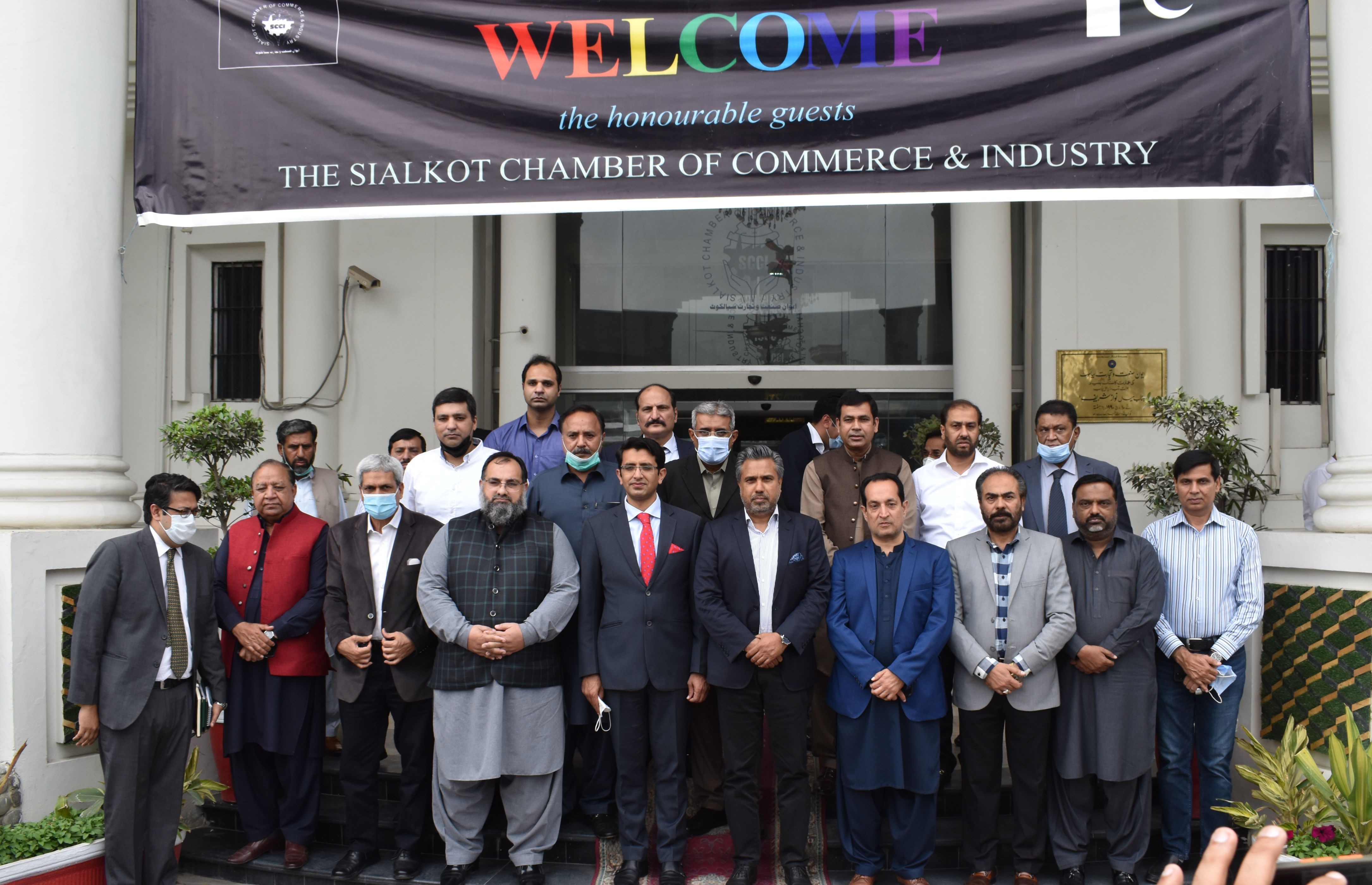 On 11th March 2021, Dr. Syed Bilal Haider, Commissioner, PESSI visited Sialkot Chamber, wherein, Mr. Qaisar Iqbal Baryar, President, SCCI welcomed the honorable guest, and had discussion on the business-friendly reforms introduced under “New Labour Inspection Regime” scheme to promote ease of doing business ,reduction in cost and benefit of workers.