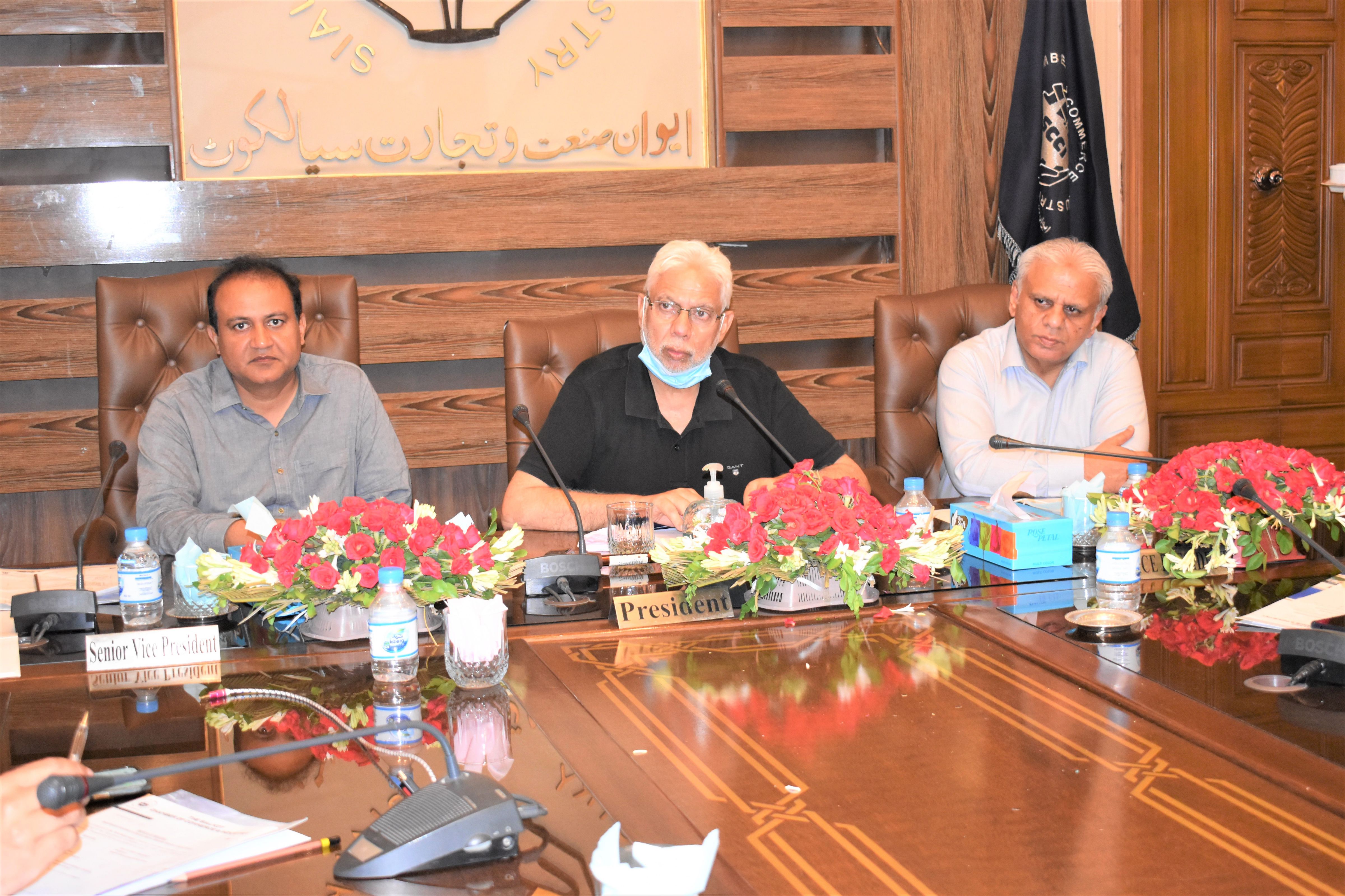 On July 15, 2021, Meeting of Departmental Committee on Dry port/ Airport/ Shipping/ Railways/ Transportation held at Sialkot Chamber of Commerce & Industry under the chairmanship of Mr. Tahir Majid Kapur, Chairman to discuss issues related to above-mentioned committee.  Mr. Ansar Aziz Puri, Vice President SCCI also participated in the discussion.