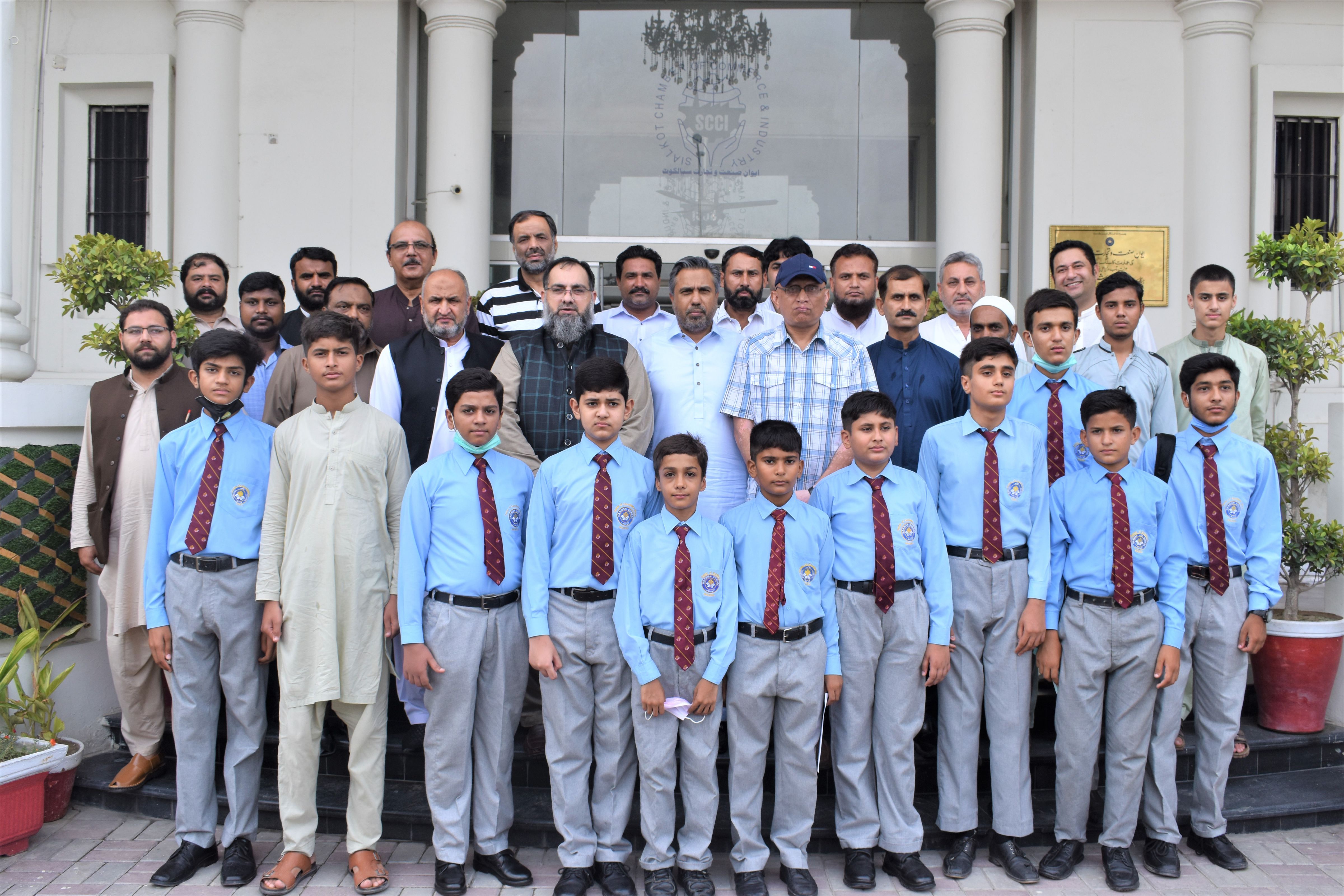 On July 16, 2021, Mr. Qaisar Iqbal Baryar, President, SCCI presided over “Annual Prize Distribution Ceremony of Toppers, Session 2021 from Govt. Pilot Secondary School, Centre of Excellence (Boys), Sialkot” held at Sialkot Chamber of Commerce & Industry. Mr. Qaisar Iqbal Baryar and Mr. Khuram Aslam, Senior Vice President, SCCI distributed the Prizes among the students and congratulated all the prize-winners for their achievement