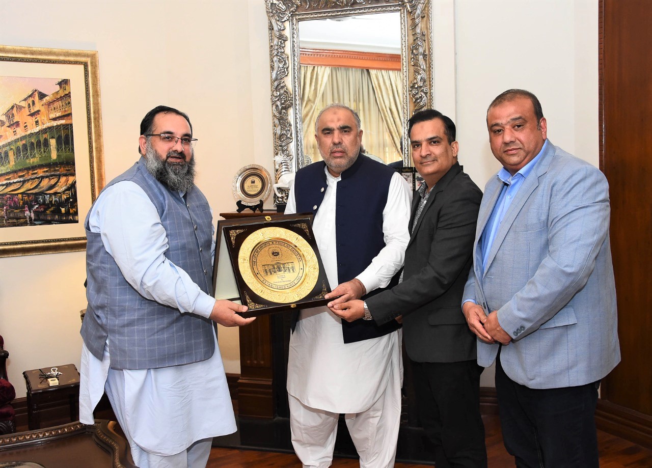 On August 27, 2021, A delegation of Sialkot Chamber of Commerce & Industry led by Mr. Khuram Aslam, Senior Vice President, SCCI met Speaker of the National Assembly of Pakistan Honorable Mr. Asad Qaiser to discuss issues related to the Industry of Sialkot. During the Visit, Mr. Muhammad Bilal and Mr. Sheikh Faisal Naveed, Executive Committee Members of SCCI accompanied Senior Vice President.