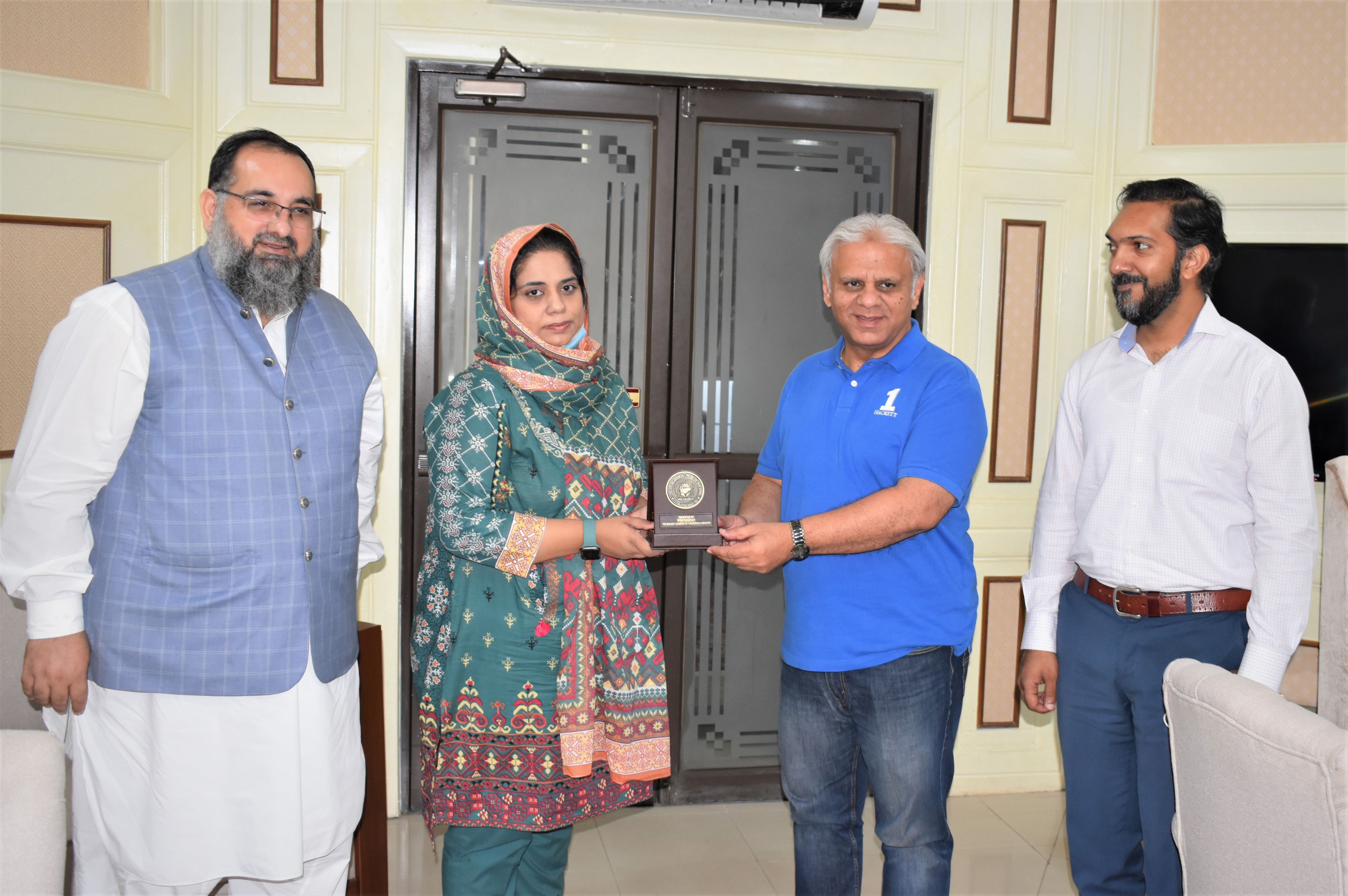 On September 27, 2021, Ms. Sadia Masood, Project Director, PMU Technology Upgradation and Skills Development Company (TUSDEC) visited Sialkot Chamber of Commerce & Industry and had meeting with Mr. Khuram Aslam, Senior Vice President and Mr. Ansar Aziz Puri, Vice President, SCCI to have discussion on projects related to Industry of Sialkot.