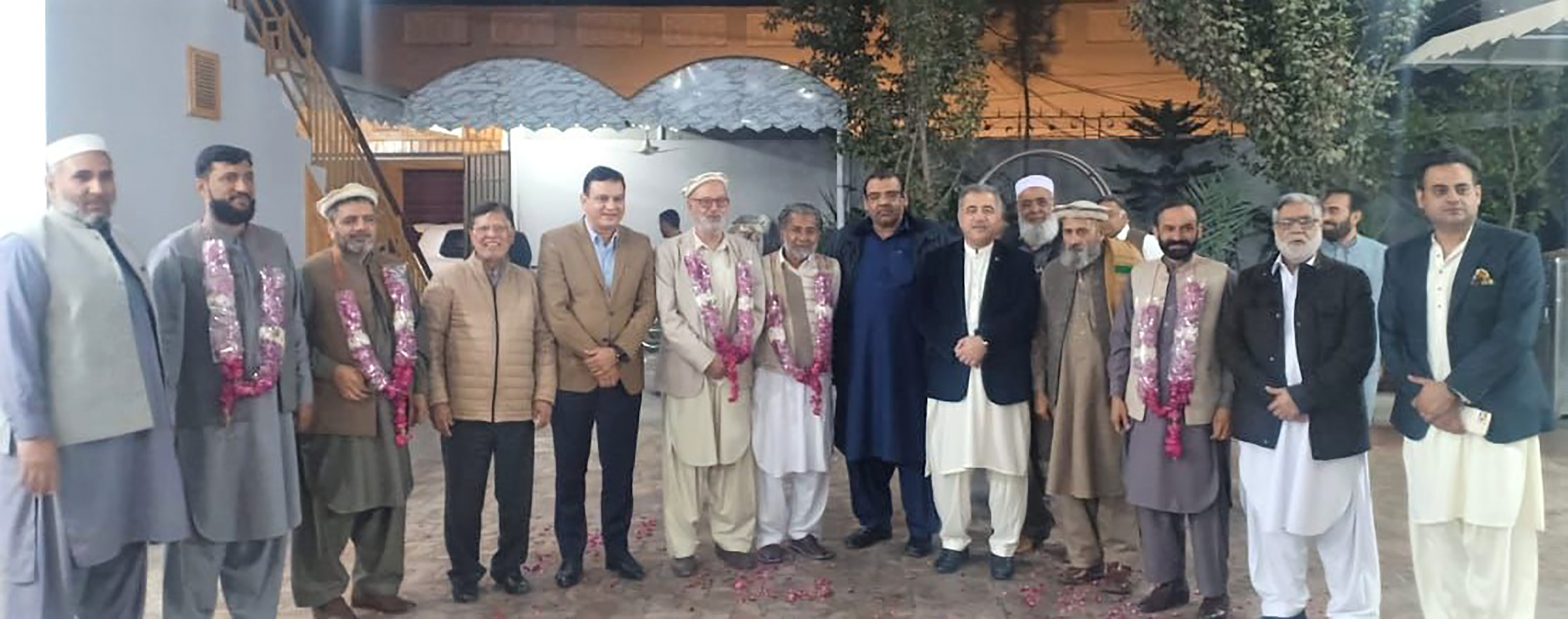 Dr. Nouman Idrees Butt, Presidential Candidate for Federal Chamber of Commerce met a delegation of Mardan Small Chamber of Commerce and Industry for a meeting. The leadership of United Business Group and Executive Committee & General Body, FPCCI were also present in the meeting.