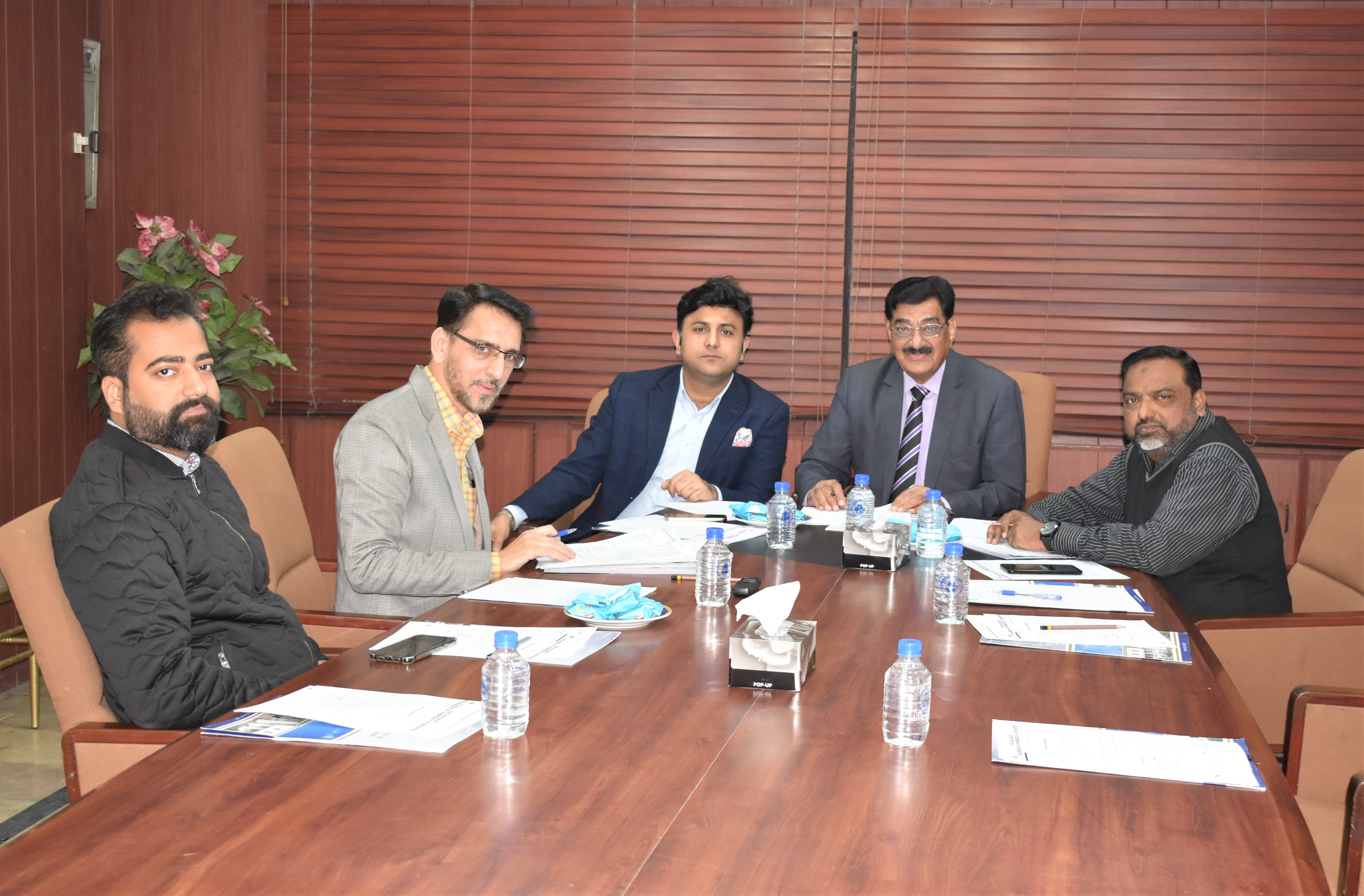 The Departmental Committee of Sialkot Chamber on Accounts & Finance held a meeting on November 24, 2021 to discuss the monthly accounts for the month of October 2021.