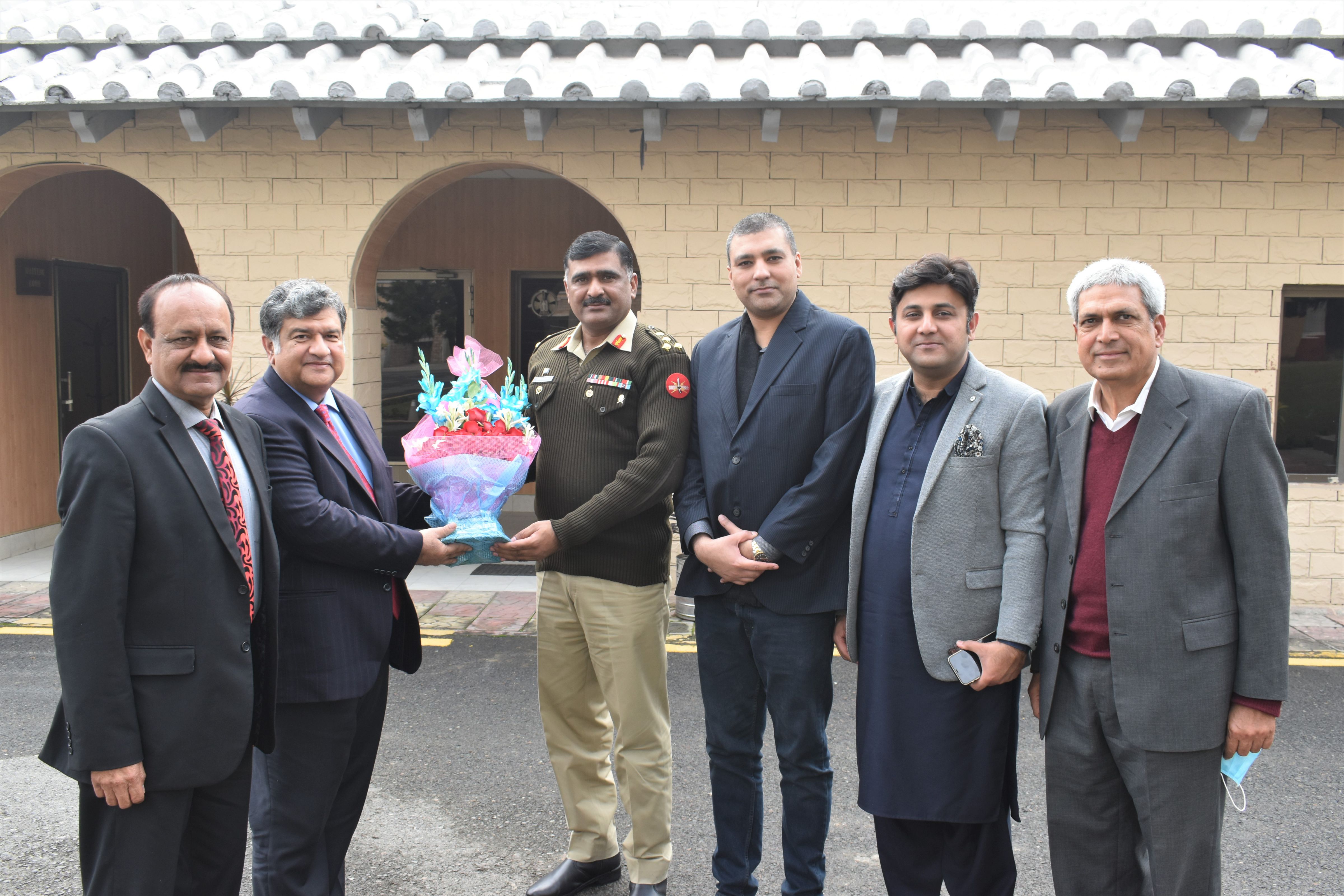 On December 14, 2021, A delegation of Sialkot Chamber of Commerce & Industry led by President, SCCI called on Brigadier Hameed Ullah, Station Commander Sialkot & President (CBS).  President, SCCI highlighted some important issues relating to cleaning system of the Cantonment Area of Sialkot, SCCI collaborations with Cantonment Board for Dispensary Welfare Project, Representation of SCCI member(s) in Cantonment Board and Continuity of CMH Golden Cards for SCCI’s Members. Senior Vice President and Vice President, SCCI also shared their views on above issues. Mr. Khawar Anwar Khawaja, Former President SCCI and Sheikh Zahid Hameed, Chairman of SCCI Departmental Committee on Cantonment Board Affairs were also present in the meeting.