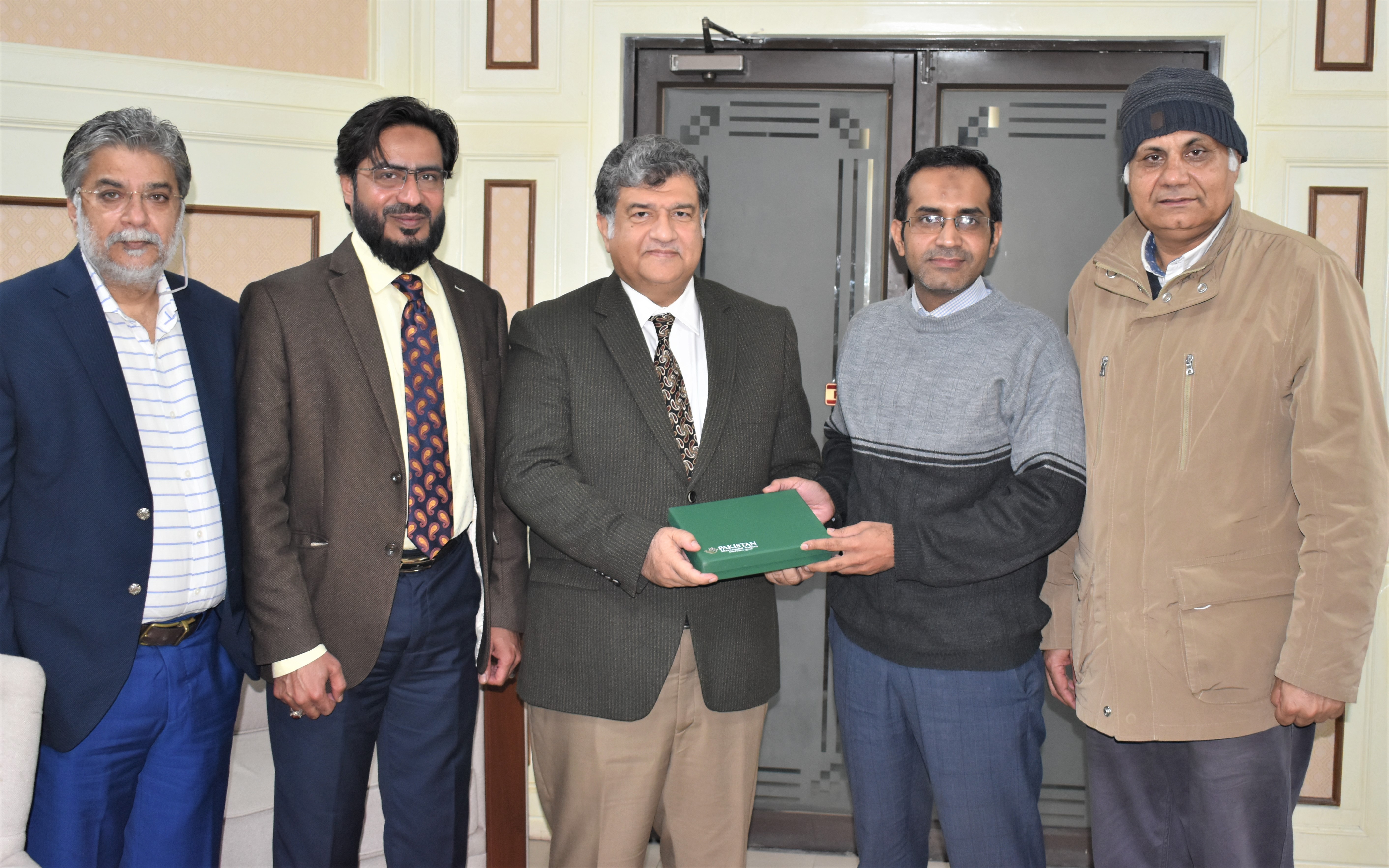 On December 15, 2021, President, Sialkot Chamber of Commerce & Industry had a meeting with a delegation of Pakistan International Airlines (PIA).