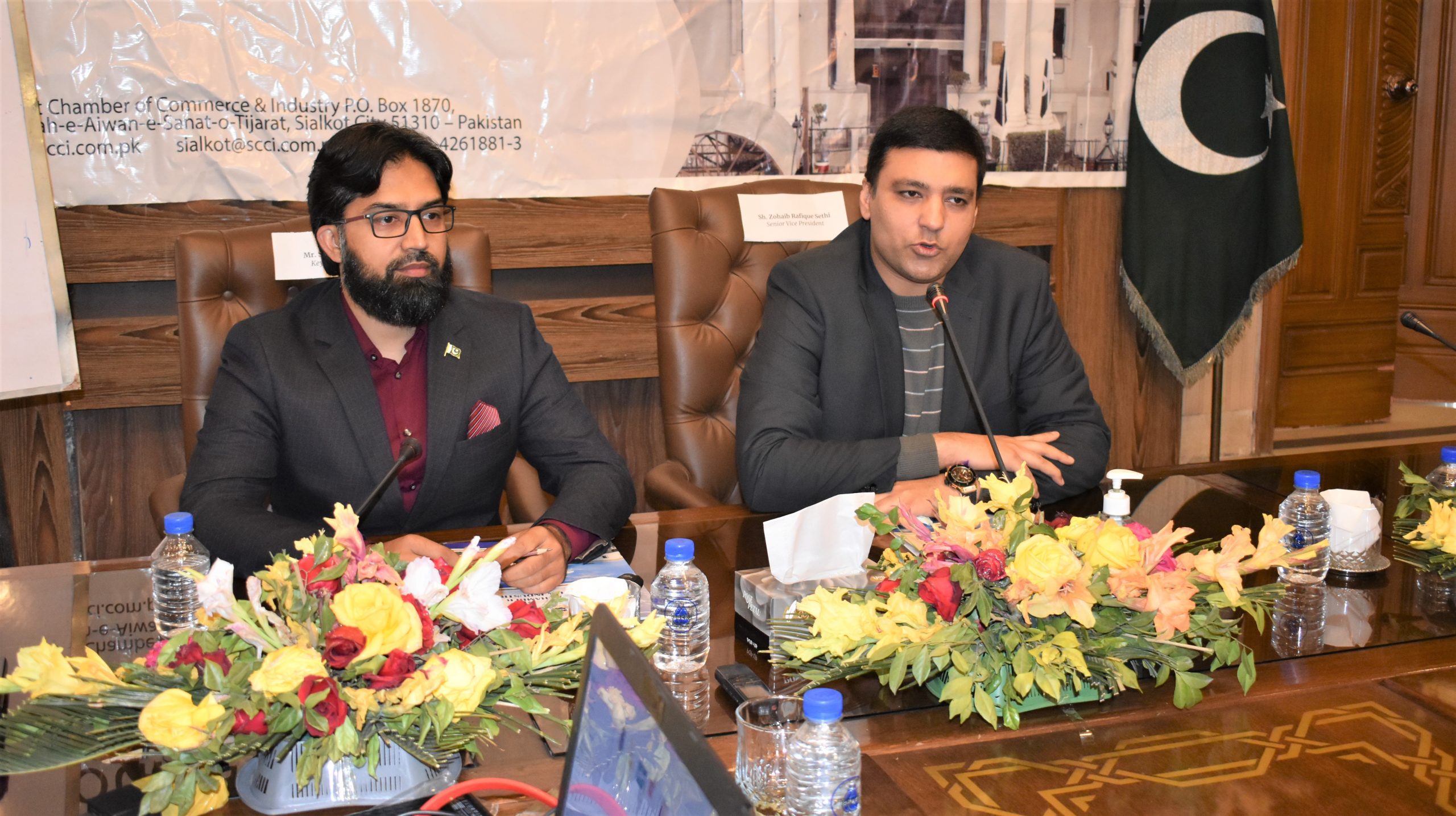 On February 19, 2022, the Sialkot Chamber of Commerce & Industry conducted a course on “Episode # 02: Business Communication Skills” under “SCCI’s Business Executive Program”.  Sheikh Zohaib Rafique Sethi, Senior Vice President, SCCI chaired the session and shared that Effective business communication is essential for organizations, especially in this digital age that results in Improved creativity, innovation, Greater productivity and Enhanced opportunities for brand growth.  Mr. Sohaib Saleem, Member Pakistan Incubation Centre and Director (PGNGC) briefed the audience on Importance of Interpersonal Skills with Practical Exercises and Writing Strong Introductory Messages and Follow Letters/ Emails. This workshop helped the exporters of Sialkot in creating Smart Flyers/ Brochures/ Videos in Short Time, Customer Care with Role Plays and the knowledge of Business Ethics and Best Practices in their respective firms.