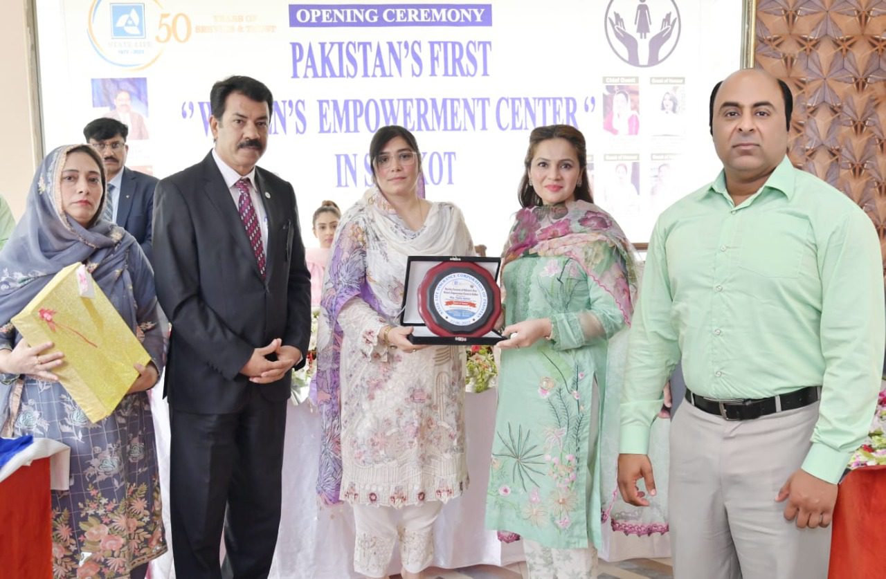 Ms. Nadia Qaiser, Chairperson Women Resource Center, Sialkot Chamber represented the Women business community of Sialkot at Opening ceremony of First “Women’s Empowerment Center” organized by State Life Insurance Corporation of Pakistan on June 22, 2022. Dr. Marium Nouman, President, Ms. Gulzaib Akram Awan, Senior Vice President of Women Chamber Sialkot also attended the ceremony.