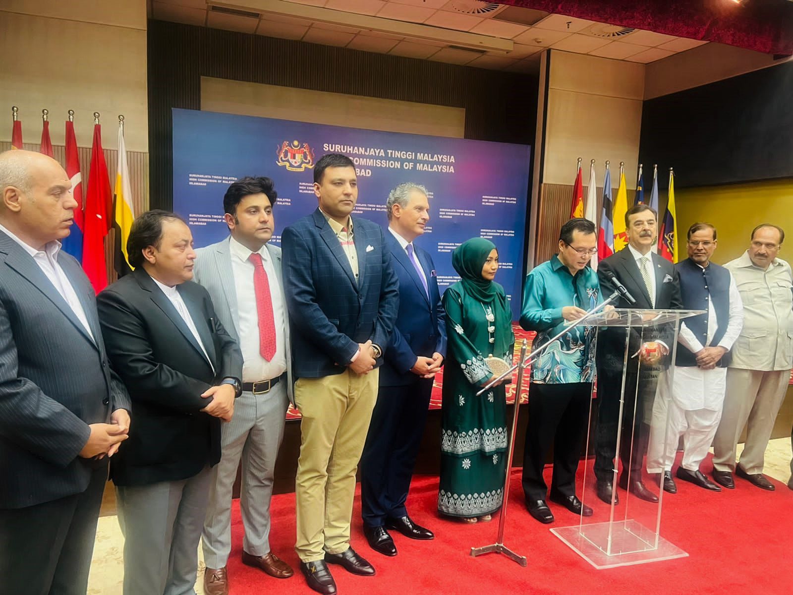 Sheikh Zohaib Rafique Sethi, Senior Vice President and Mr. Qasim Malik, Vice President, Sialkot Chamber of Commerce & Industry attended the Farewell Reception in the honor of Deputy Head of Mission hosted by Embassy of Malaysia in Islamabad on June 20, 2022.