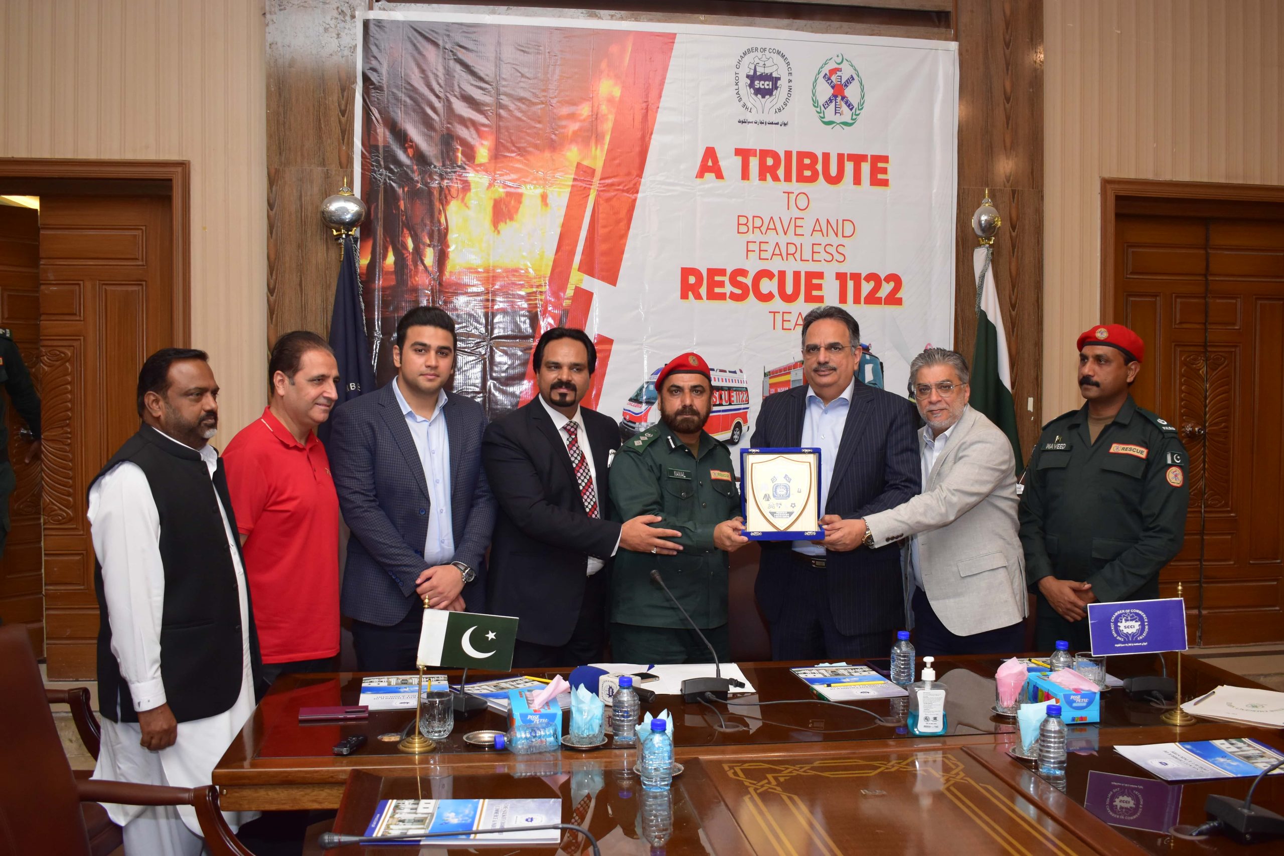 🏆Celebrating Excellence!👏 On August 15, 2023, we had the privilege of honoring the remarkable individuals of Rescue 1122. 💪🚒  The Certificate Distribution Ceremony was a heartfelt recognition of their dedication and hard work. Mr. Abdul Ghafoor Malik, President of SCCI, awarded the certificates and prize money, acknowledging their outstanding contributions.  These are the heroes who make our community safer every day. 🌟 Let’s applaud their commitment! 👏👨‍⚕️👩‍⚕️ #Rescue1122Heroes #CertificateOfAppreciation