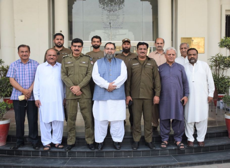 On June 09, 2021, Mr. Rana Tariq Nadeem, DSP city Sialkot and Mr. Muhammad Jamil, DSP, CIA visited Sialkot Chamber of Commerce and Industry. Mr. Khuram Aslam, Senior Vice President and Mr. Ansar Aziz Puri, Vice President, SCCI warmly welcomed the guests and presented souvenir to DSP city Sialkot and DSP, CIA Sialkot. On June 09, 2021, Mr. Rana Tariq Nadeem, DSP city Sialkot and Mr. Muhammad Jamil, DSP, CIA visited Sialkot Chamber of Commerce and Industry. Mr. Khuram Aslam, Senior Vice President and Mr. Ansar Aziz Puri, Vice President, SCCI warmly welcomed the guests and presented souvenir to DSP city Sialkot and DSP, CIA Sialkot.