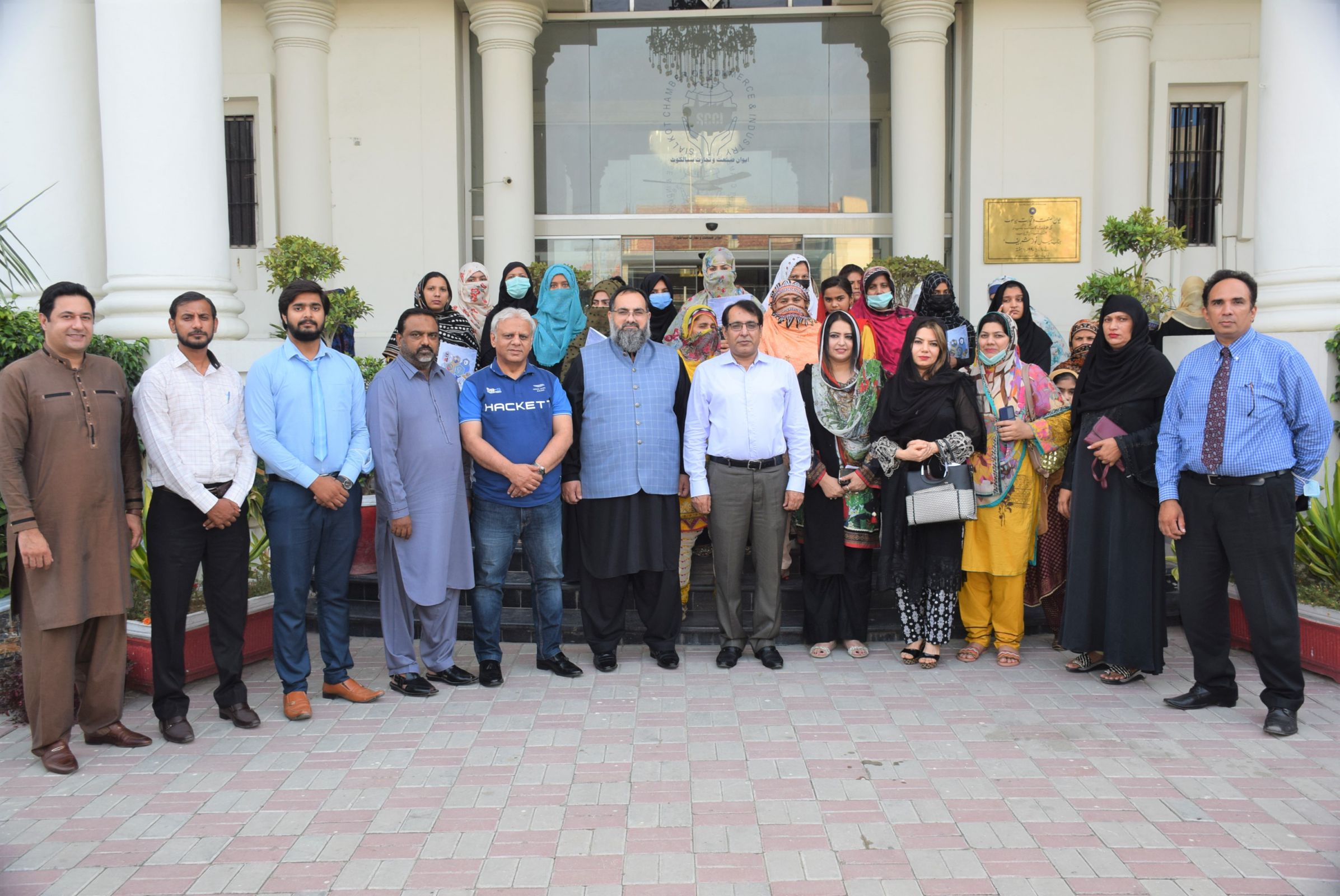 On August 04, 2021, an awareness seminar was held at Sialkot Chamber of Commerce & Industry wherein, Women from district Sialkot trained under “Baidari e Sialkot” and KIPS Academy Sialkot participated.    Speaking to the Guests, Mr. Khuram Aslam, Senior Vice President, SCCI briefed the audience about the working of SCCI and facilities given to Members of Sialkot Chamber.   Mr. Abdul Basit, Director, KIPS Sialkot said that KIPS is playing a pivotal role in the progress of quality education in the country and also expressed gratitude to Mr. Amir Sulehri, Meramaan for organizing this training for Women seeking career paths   Mr. Khuram Aslam recommended that an MOU should be signed between SCCI and KIPS for future collaborations. Also KIPS should also sign an MOU with WCCIS.