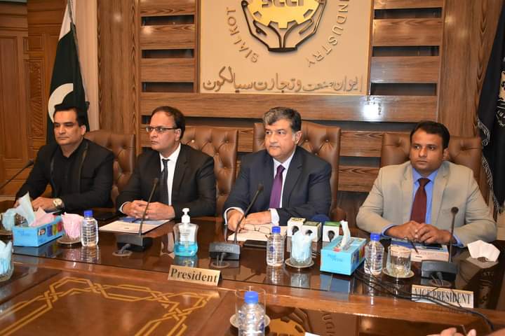On November 20, 2021, Mr. Khalid Javed, Director General Pakistan Post and Mr. Fayaz Gul, Chief Post Master Sialkot visited Sialkot Chamber of Commerce & Industry. Mian Imran Akbar, President SCCI & Mr. Sheikh Faisal Naveed, Chairman Departmental Committee on Post Office /Telecommunication welcomed the Guests.  Mian Imran Akbar appreciated the broad vision and role of Pakistan Post in provision of communication linkages for individuals and businesses. The President stated that Pakistan post was evolving with changing market by emphasizing the use of latest technologies such as establishment of UMS and EMS Plus services, moving beyond what was traditionally regarded as its core postal business.   The President requested Mr. Khalid Javed to provide more secure and timely delivery of mail and consignment service through Pakistan post at the customers’ destination in affordable rates especially of the EMS.  Mr. Khalid Javed thanked and acknowledged the efforts of business community of Sialkot in promoting national exports in International Markets while establishing state of the art Airport and Airline. The Director General ensured his full support and commitment to resolve the issues faced by the export sector of Sialkot in relevant forum in order to facilitate trade. The Director General emphasized on the use of Social Media Platforms to lodge complaints and submit general inquiries related to Pakistan Post for expeditious resolution.   Speaking on the occasion, Mr. Fayaz Gul stated that Customers could track the delivery of their parcel sent through Pakistan Post via Express Mail Track & Trace System (EMTTS) and Mobile Application whereas the price quotation for international freight could be attained by Online Postage Calculator available at Express Post Website. He also mentioned that Pakistan Post had welcomed private courier companies for possible collaboration to utilize the vast network of Pakistan Post to reduce the lead time. He shared that E-Commerce Facilitation Center for Amazon Shipments was established at the GPO Office to educate and facilitate exporters and B2B2C trade, moreover the system of EMS plus was also integrated with WeBOC for automated custom clearance.  The meeting was attended by Executive Committee Member of the Sialkot Chamber and prominent business personnel.