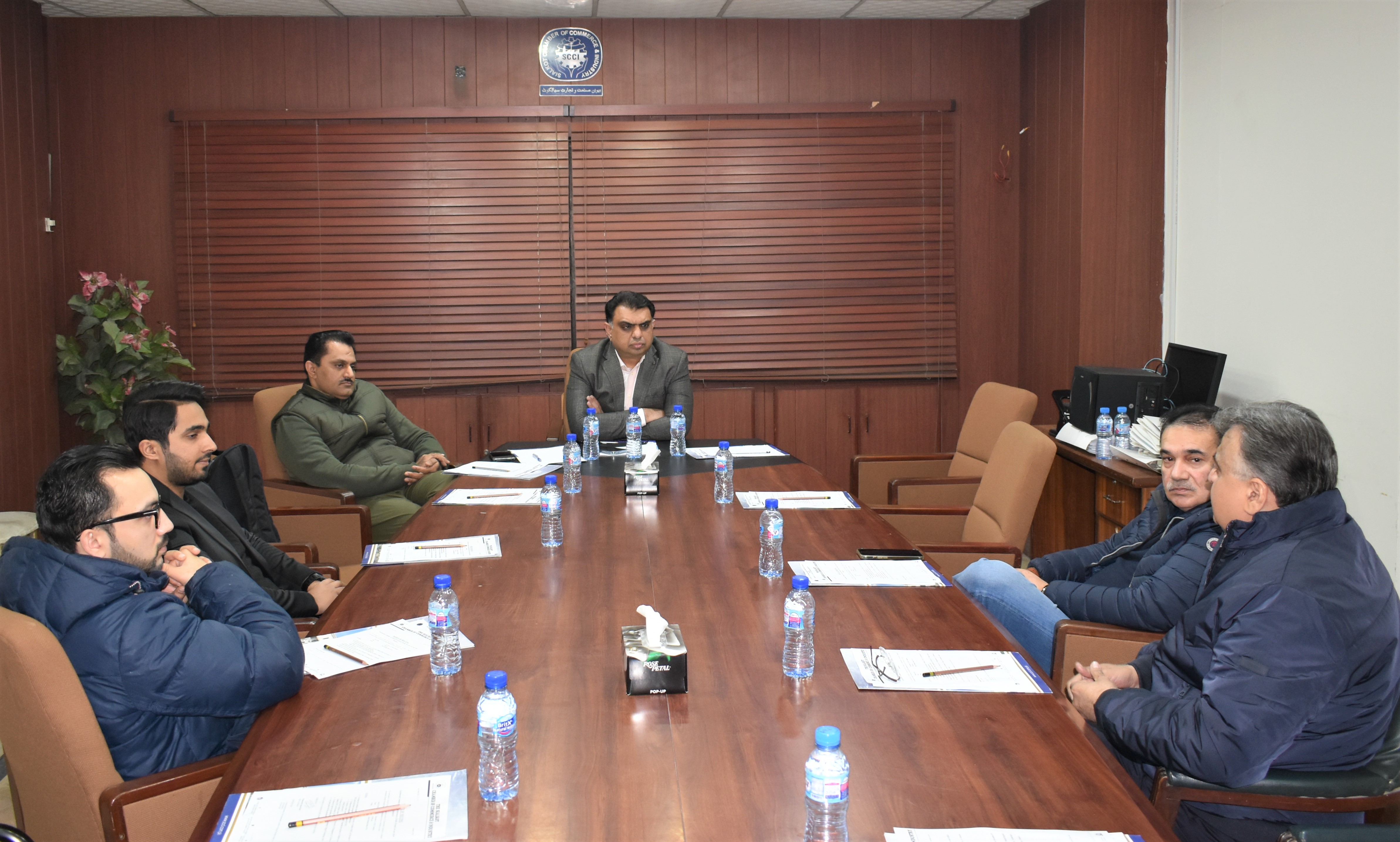 Mr. Zeeshan Tariq, Chairman chaired a meeting of Departmental Committee on Surgical Instruments/Health/Personal Care and Allied Industries on December 21, 2021 at SCCI. The objective is to discuss the feedback about the visit of a delegation to the University of Sialkot (USKT) and University of Management Sciences & Technology Sialkot (UMT) for strengthening the Industry-Academia Linkages; and proposed projects have been discussed in the meeting which would be assigned to the Universities.  Furthermore, the members of the Committee shared their views & working on the implementation & prospects of Medical Devices Regulations (MDR) in order to take some crucial steps for spreading awareness to the industry.
